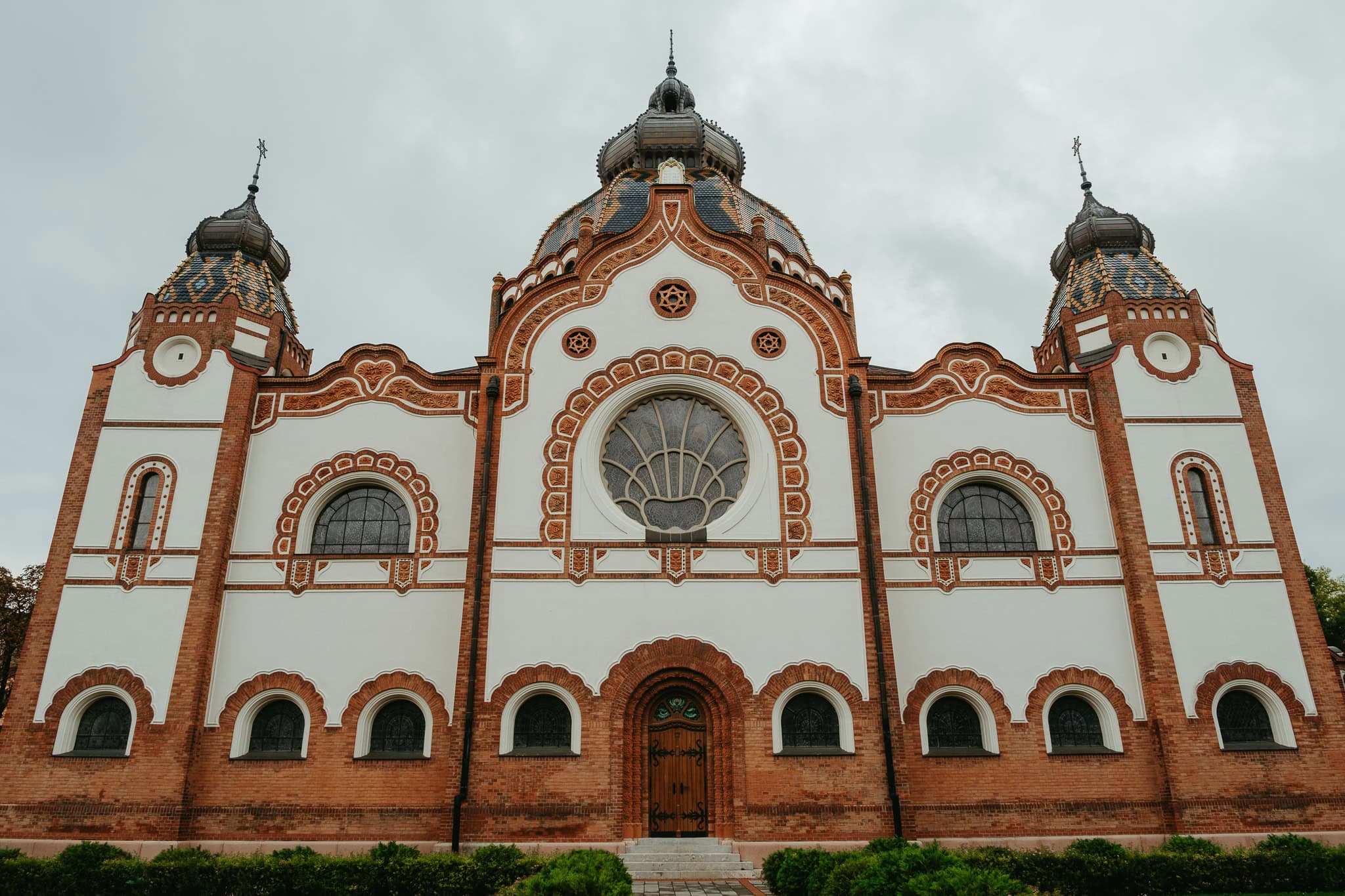 A beautiful art deco synagogue.