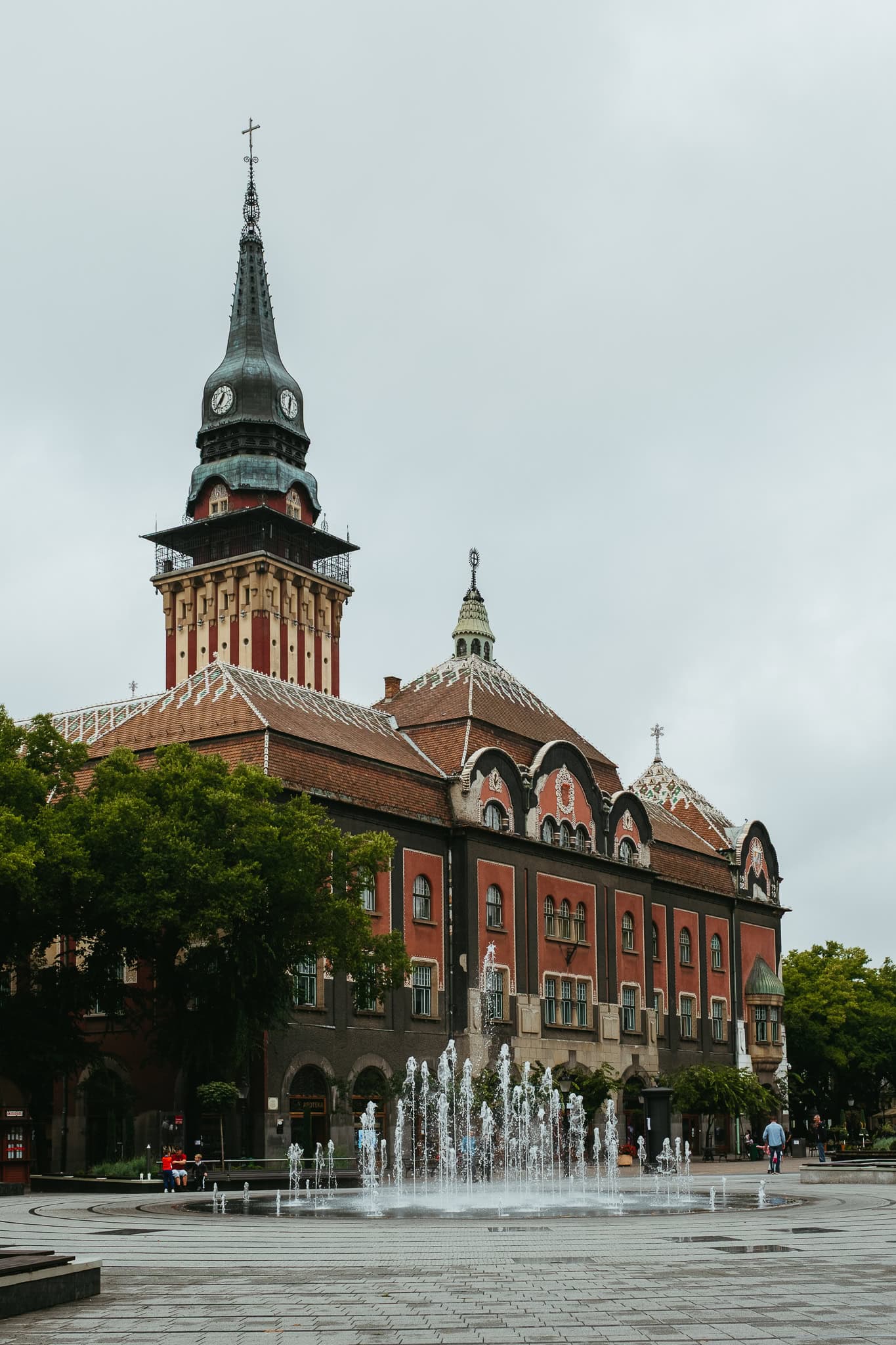 A water fountain in front of Subotica's huge city hall.